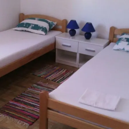 Sara.vir Apartament