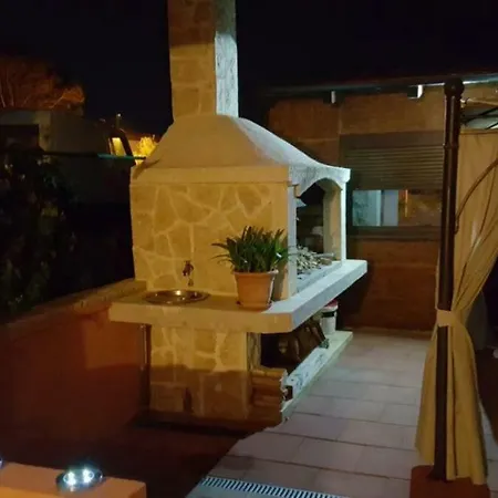Apartament Sara.vir Vir