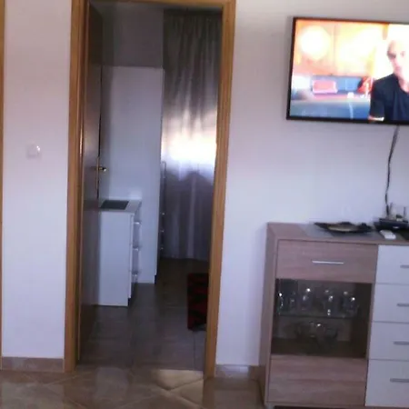 Apartament Sara.vir Vir