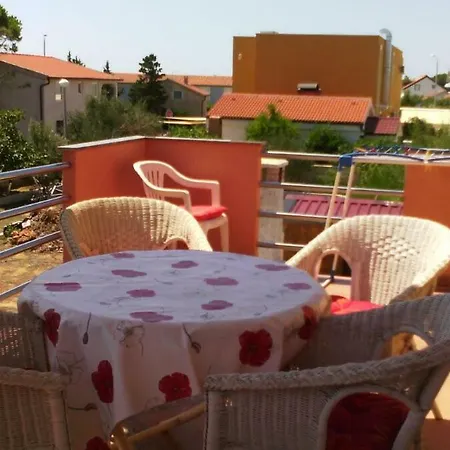 Apartament Sara.vir